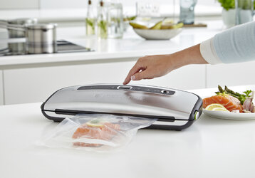 Aparate de vidat alimente FOODSAVER