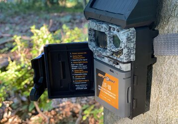 Liderul canadian în lumea camerelor de vânătoare