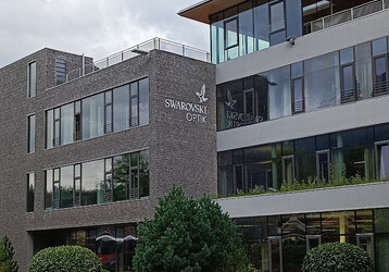 Sub aripile șoimului tirolez