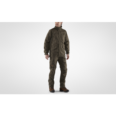 Pánska bunda fjällräven forest hybrid – dark olive - Forest_Hybrid_Jacket_M_86901-633_C_MODEL_FJR