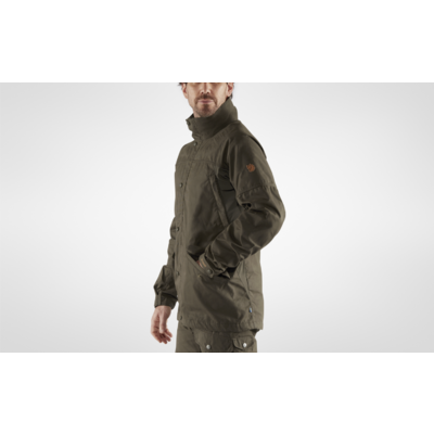 Pánska bunda fjällräven forest hybrid – dark olive - Forest_Hybrid_Jacket_M_86901-633_E_MODEL_FJR