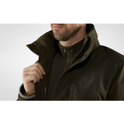 Pánska bunda fjällräven sörmland padded - dark olive - Sormland_Padded_Jacket_M_90700-633_N_DETAIL_FJR