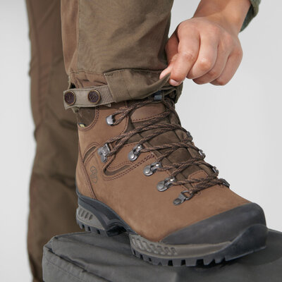 Dámske poľovnícke nohavice fjällräven forest hybrid - dark olive - Damske_polovnicke_nohavice_Fjallraven__Forest_Hybrid_Trousers_Dark_Olive__2_obuv