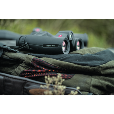 Ďalekohľad leica geovid pro 10x32 s diaľkomerom - Geovid Pro 32 Gamsjagd_Alpen 02_CMYK