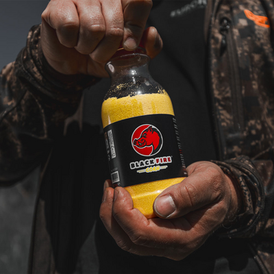 Vnadidlo na zver black fire s príchuťou kukurica - 6x 0,5 kg - vnadidlo_na_zver_black_fire_s_prichutou_kukurica_6x0,5kg_1