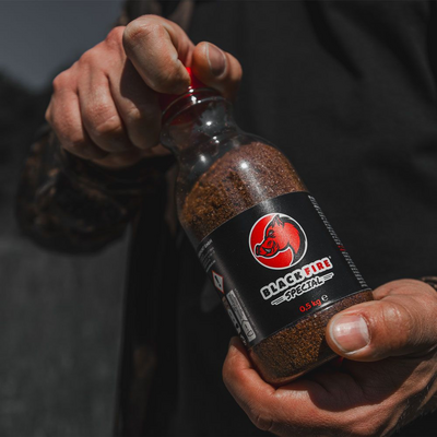 Vnadidlo na zver black fire s príchuťou špeciál - 6x 0,5 kg - vnadidlo_na_zver_black_fire_s_prichutou_special_6x0,5kg_1