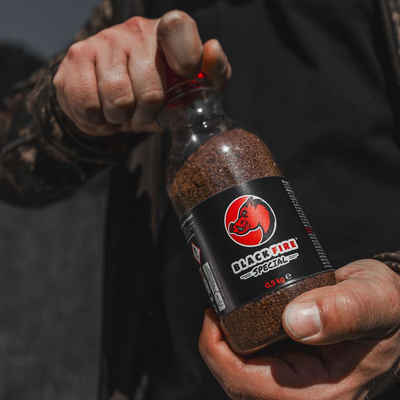 Vnadidlo na zver black fire s príchuťou špeciál - 6x 0,5 kg - vnadidlo_na_zver_black_fire_s_prichutou_special_6x0,5kg_2