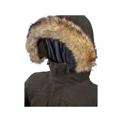 20180506150623-Winter_merkel_gear