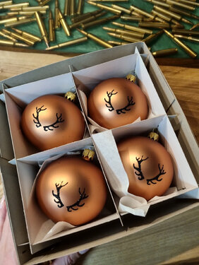 Globuri de Crăciun TETRAO cognac mat - coarne 8 cm, 4 buc